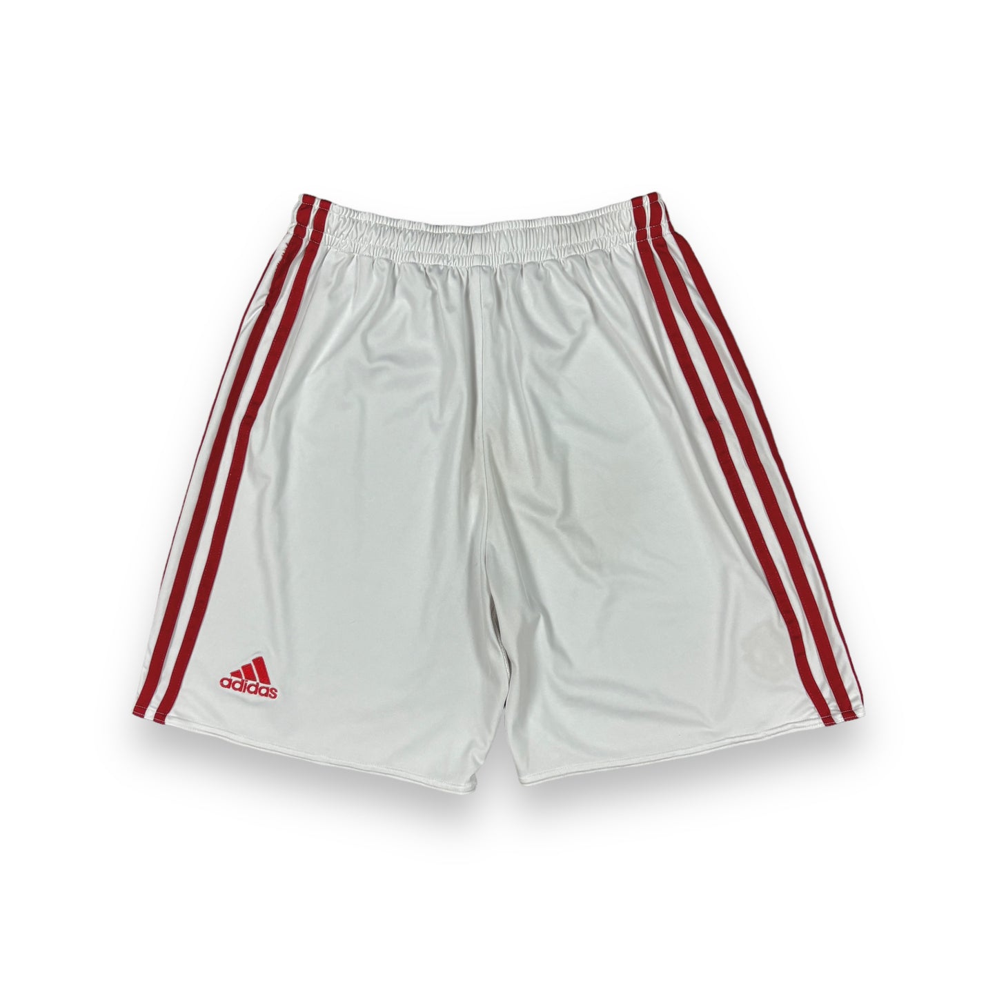 Vintage Adidas x Manchester United Shorts | shorts (M)