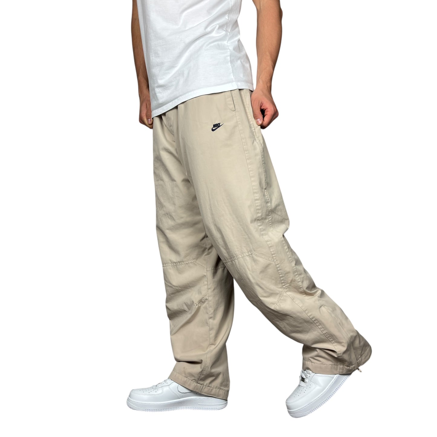 Vintage Nike Trackpants (L-XL)