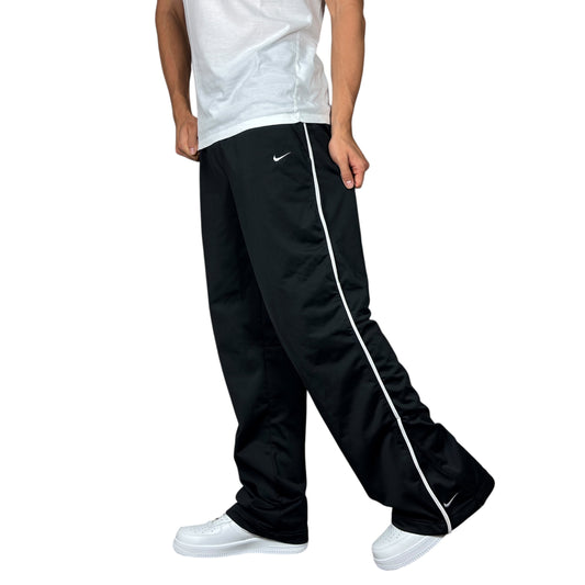 Vintage Nike Trackpants (M-L)