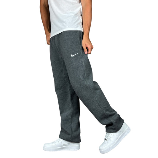 Vintage Nike Sweatpants (M-L)