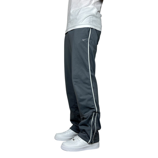 Vintage Nike Trackpants (S-M)