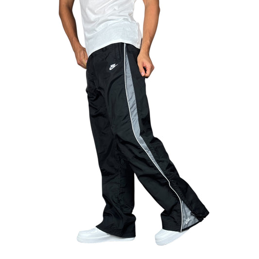 Vintage Nike Trackpants (XL)