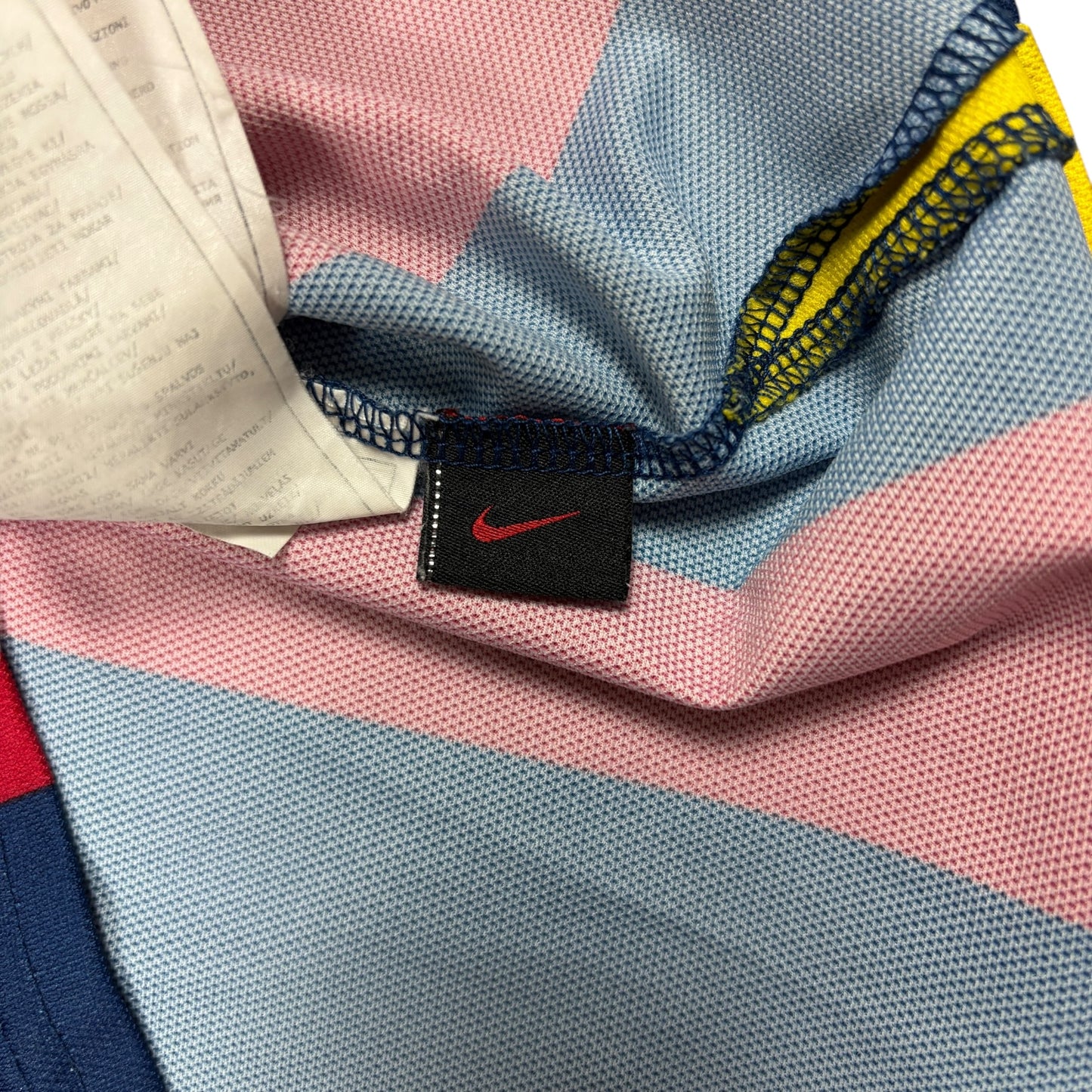 Vintage Nike FC Barcelona Jersey - Ronaldinho (S-M)