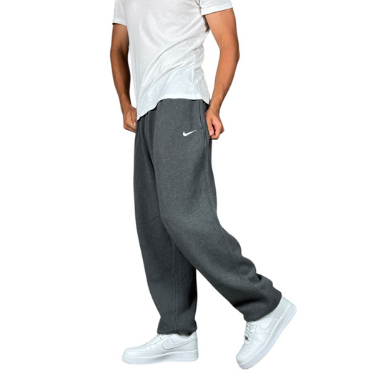 Vintage Nike Sweatpants (M-L)