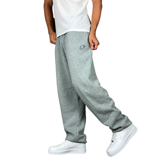Vintage Nike Sweatpants (M-L)