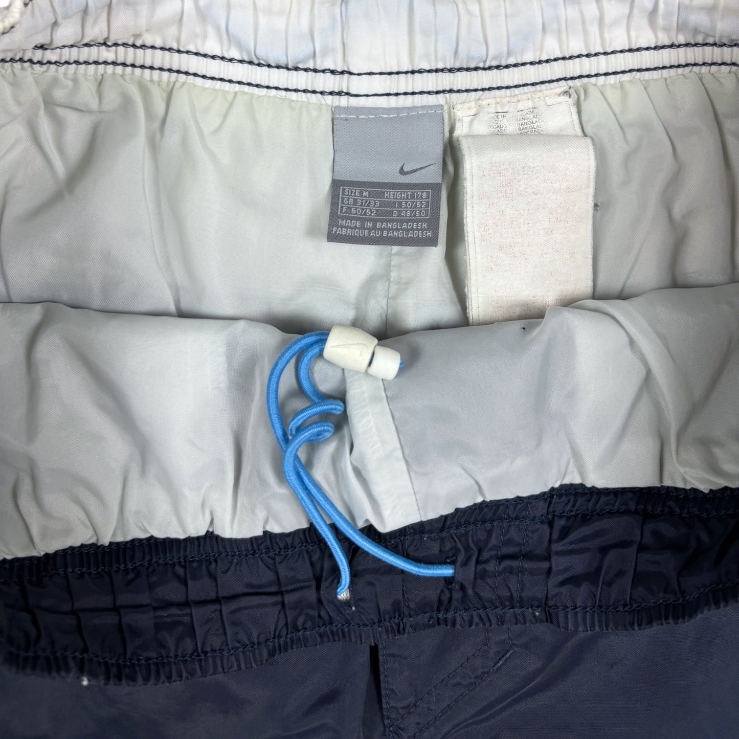 Vintage Nike Hex Shorts (M)